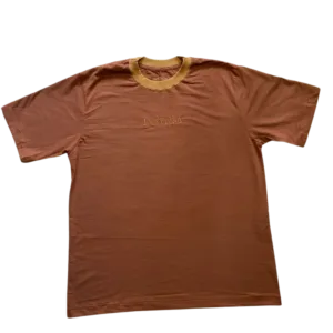 Camiseta Instiga Marrom c/ Gola Beg